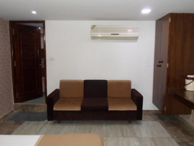 Hotel Seven Ahmedabad Esterno foto